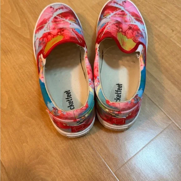 Bucketfeet Slip-on Shoes - Picture 2 of 5